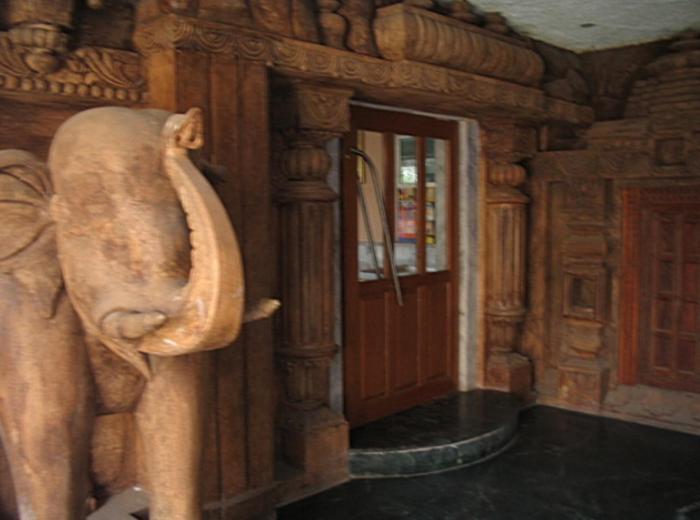 Ananda Krishna Van Vrindavan Luaran gambar